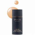 INIKA ORGANIC SERUMINIS MAKIAŽO PAGRINDAS - Brilliant, 25 ml
